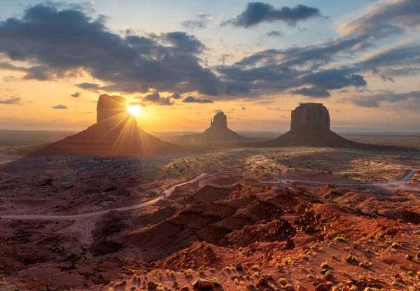 Nascer Sol Espetacular Monument Valley Arizona Utah Eua — Fotografia de Stock