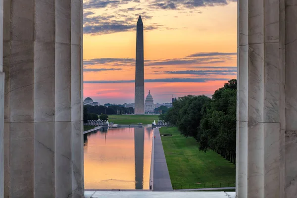 Napkelte Kilátás Washington Emlékmű Tükröző Medence Lincoln Memorial Washington Usa — Stock Fotó