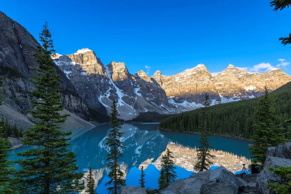 Spektakuläre Aussicht Auf Den Moränensee Frühen Morgen Banff Nationalpark Alberta — Stockfoto