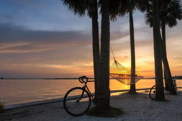 Amaca Palme Bici Tramonto Siesta Key Beach Sarasota Florida — Foto Stock