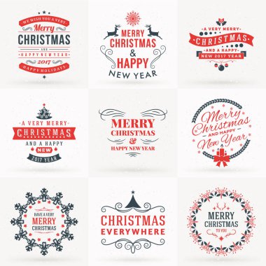 Neşeli Noel ve mutlu yeni yıl dekoratif rozetleri kümesi için tebrik kartları ve davetiyeler. Kırmızı ve gri renklerde vektör çizim