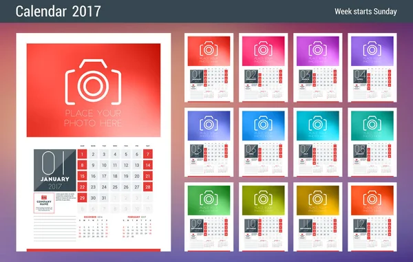 Modelo de planejador de calendário de parede para 2017 Ano. A semana começa no domingo. Conjunto de 12 Meses. Local de Notas e Foto. Desenho de papelaria. Modelo de calendário vetorial — Vetor de Stock