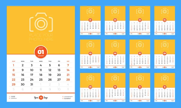 Το πρότυπο ημερολόγιο για το έτος 2017. Ξεκινάει εβδομάδα Κυριακή. Σετ των 12 μηνών. Σχέδιο επιστολόχαρτου. Εικονογράφηση διάνυσμα — Διανυσματικό Αρχείο