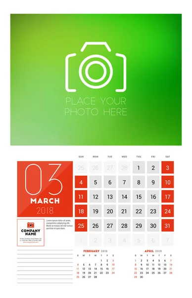 Шаблон календаря на 2018 год. В марте. Шаблон для печати векторного дизайна с местом для фотографии. Неделя начинается в воскресенье — стоковый вектор