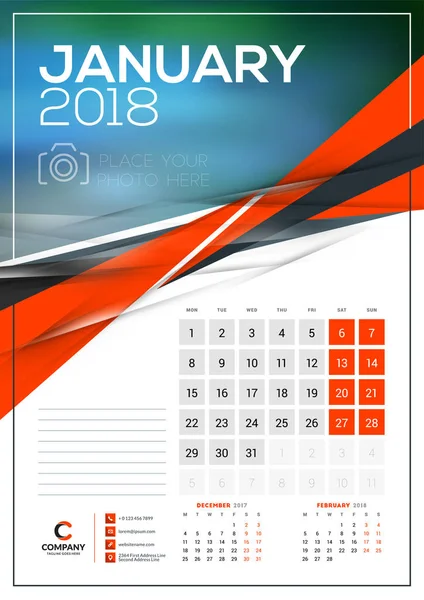 Vector kalendermall för januari 2018. Vektor design Skriv ut mallen med abstrakt triangel element och plats för foto. Veckan börjar på måndag — Stock vektor