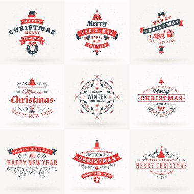 Neşeli Noel ve mutlu yeni yıl dekoratif rozetleri kümesi için tebrik kartları ve davetiyeler. Kırmızı ve gri renklerde vektör çizim