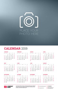 Vektör takvim poster 2019 yıl için. Hafta Pazar günü başlar. İleti örneği tasarım şablonu ile fotoğraf için yer