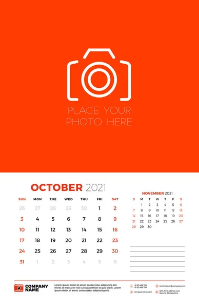 Kalender för oktober 2021. Veckan börjar på söndag. Mall för planering av väggkalender. Vektorillustration — Stock vektor
