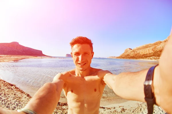 Hombre en el mar — Foto de Stock