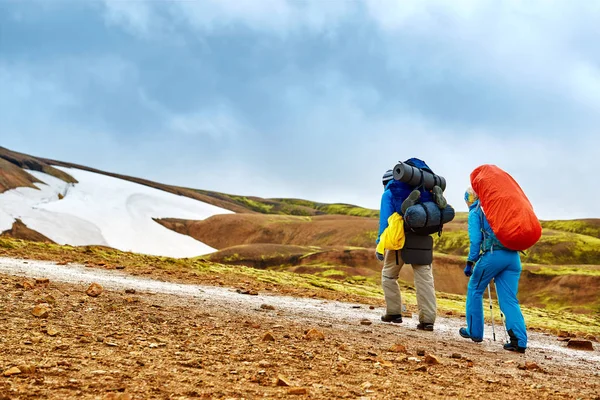 Randonneurs dans les montagnes, Islande — Photo