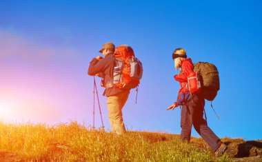 Yürüyüşçüler iz