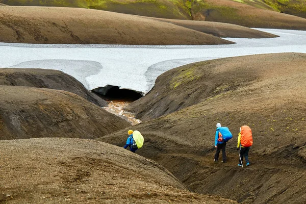 Vandrare i fjällen, Island — Stockfoto