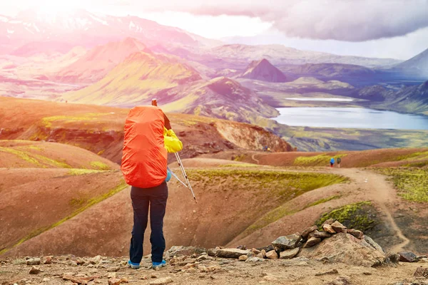 Hiker in the mountains, Iceland — Stock Photo, Image