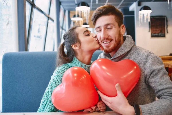 Pareja enamorada en San Valentín —  Fotos de Stock