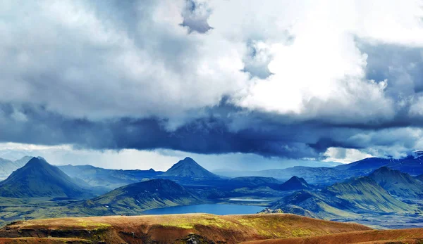 Vadisi Milli Parkı Landmannalaugar, İzlanda — Stok fotoğraf