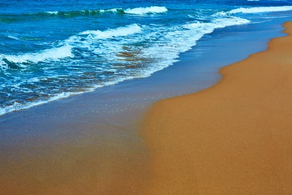 Aurinkoinen ranta, Kreeta — kuvapankkivalokuva