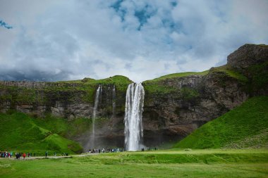 Güney İzlanda'daki meşhur Seljalandsfoss Şelalesi