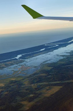 Uçak penceresinden görüntüle