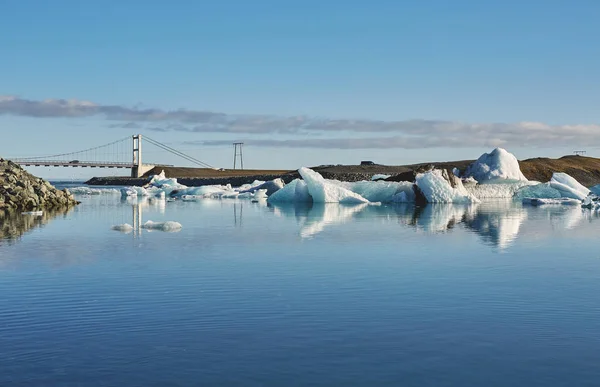 Belle image de paysage froid de la baie de lagune glaciaire icelandique, — Photo