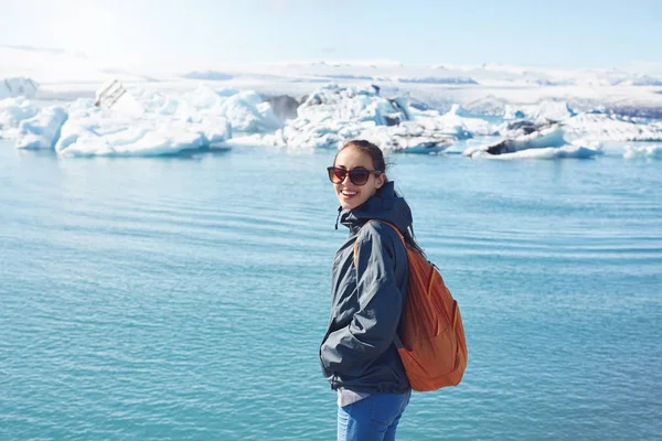 冰岛冰礁女子背包 — 图库照片