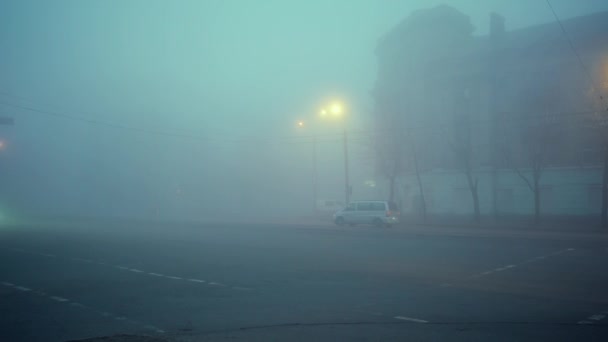 Şehirde sis ve sis — Stok video
