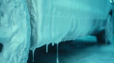 Arabada köpük var. Akşamları el yıkama servisi.