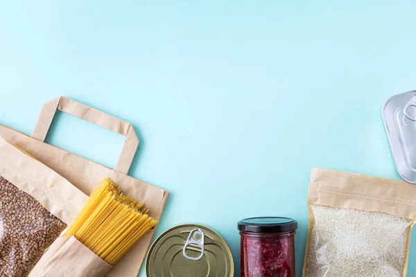 Cibo Donazioni Sfondo Blu Con Spazio Copia Piatto Vista Dall — Foto Stock