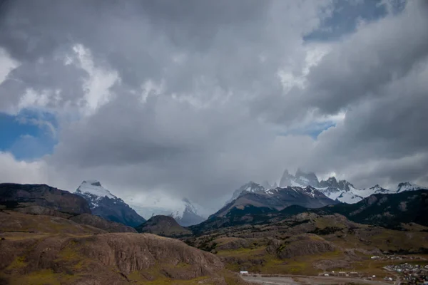 Picos Lago Andes Montaña — Foto de Stock