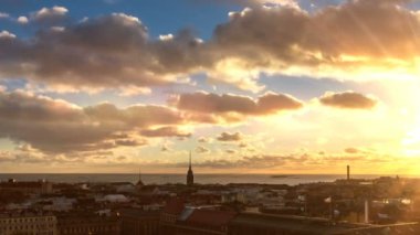 Dönüşüm slaytlı parallaks Helsinki Cazibe 'nin Finlandiya' nın başkentinin havadan görüntüsünü gösteren fotoğrafımı ve zaman ayarlı videomu göster