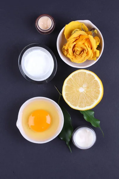 Natural Cosmetics Set Skin Creams Lemon Slice Egg Yolk — Stok fotoğraf