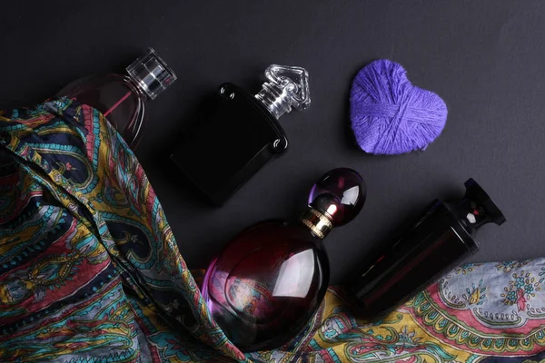 Set Perfumes Clothes Black Background — ストック写真