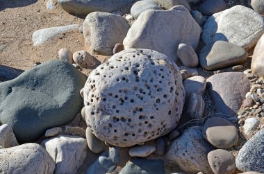 Balık nehri kanyonundaki taş kaya, Namibya