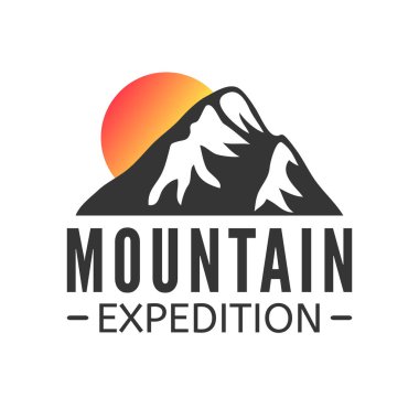 Elle çizilmiş dağlar Logo koymak. Ski Resort vektör ikonlar, dağ siluet öğeleri. İzole, Snowboarding sembolleri ve yolculuk seyahat etiketleri