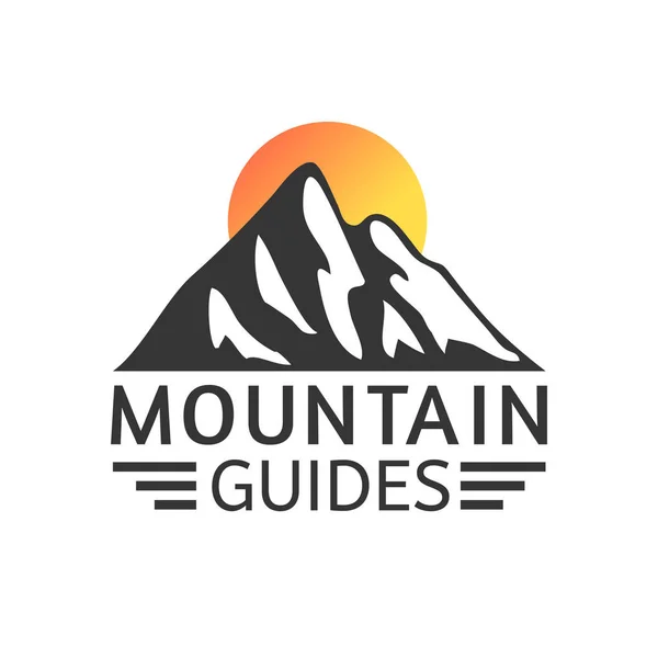 Logo des montagnes dessiné à la main. Icônes vectorielles station de ski, éléments de silhouette de montagne. Isolation des symboles de randonnée et de snowboard, étiquettes de voyage — Image vectorielle