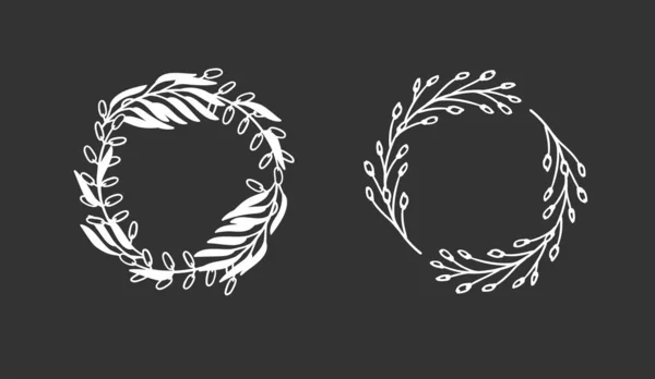 Ручной Рисунок Венка Использования Дизайне Белые Векторные Каракули Черном Фоне — стоковый вектор