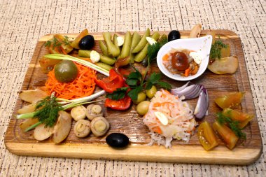 Geleneksel Romanya yemekleri için menü