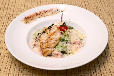 Geleneksel Romanya yemekleri için menü