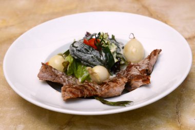 Geleneksel Romanya yemekleri için menü