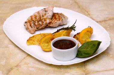 Geleneksel Romanya yemekleri için menü