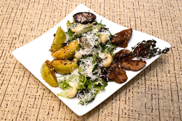 Geleneksel Romanya yemekleri için menü