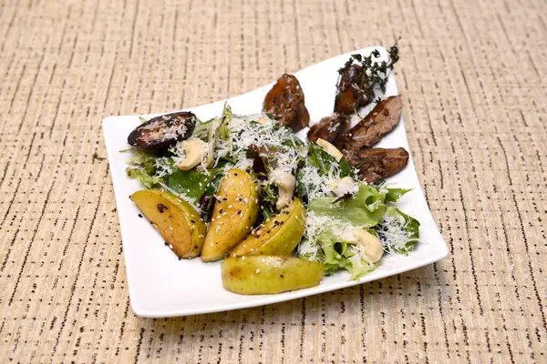 Geleneksel Romanya yemekleri için menü