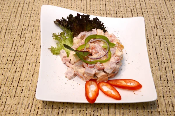 Geleneksel Romanya yemekleri için menü