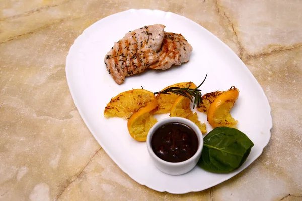 Geleneksel Romanya yemekleri için menü