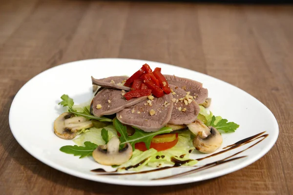 Geleneksel Romanya yemekleri için menü