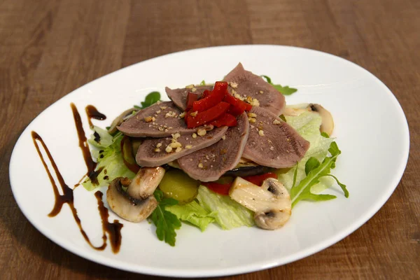 Geleneksel Romanya yemekleri için menü