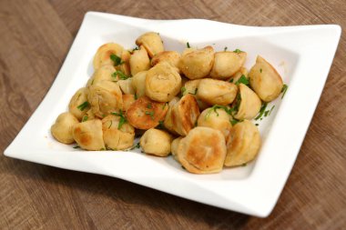 Geleneksel Romanya yemekleri için menü