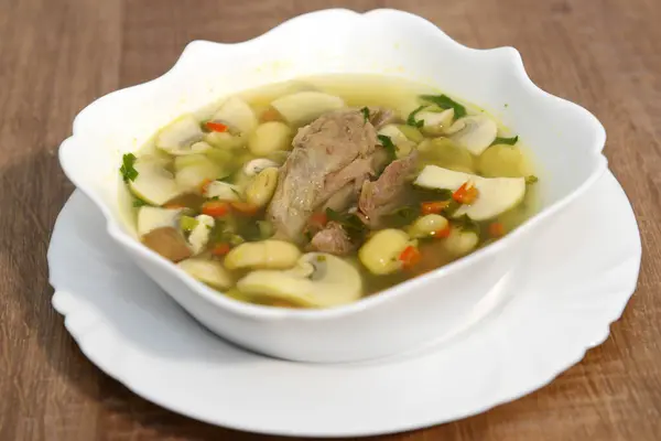 Geleneksel Romanya yemekleri için menü