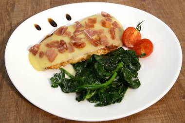 Geleneksel Romanya yemekleri için menü