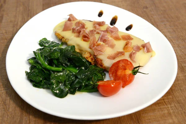 Geleneksel Romanya yemekleri için menü