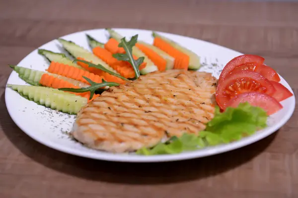 Geleneksel Romanya yemekleri için menü